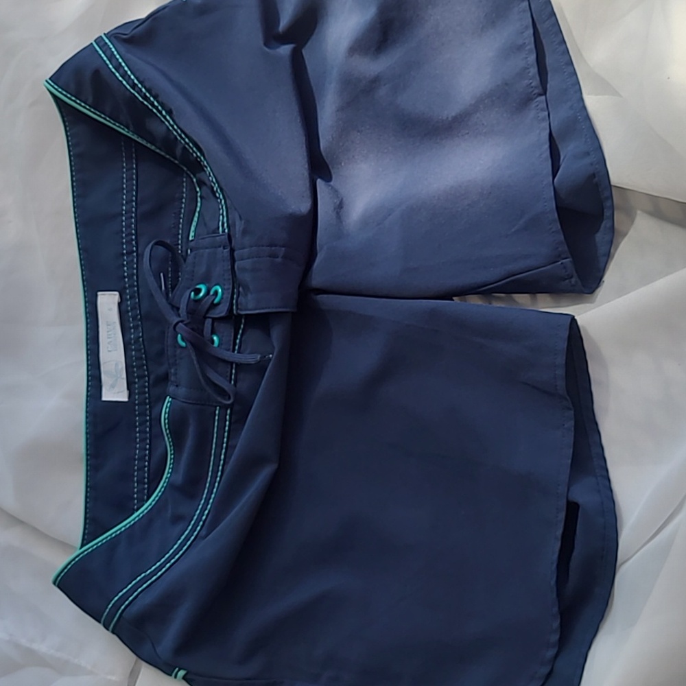 Carve Designs Swim Shorts. Size 6 - Picture 3 of 6